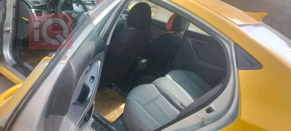 هیوندای ئەلەنترا